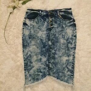 Denim skirt